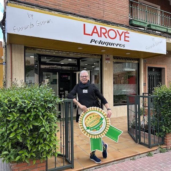 Laroyé Peluqueros by Fernando Germán
